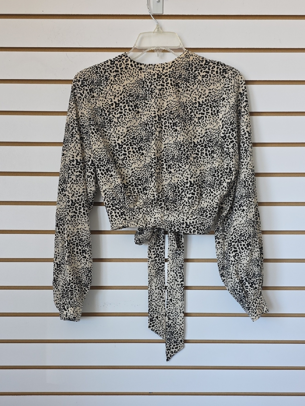 Leopard Open Back, Long Sleeve Top Med